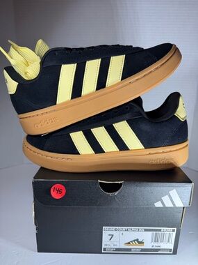 adidas gazelle silver green womens Pre School adidas Superstar LED Lights Shoes - Black main image 1